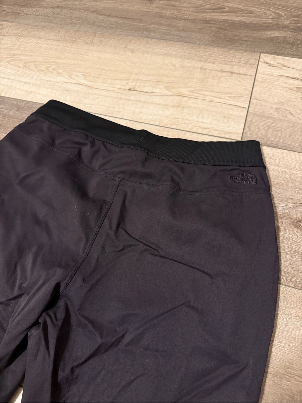 The North Face Black Lightweight Drawstring Joggers - Picture 4 of 7